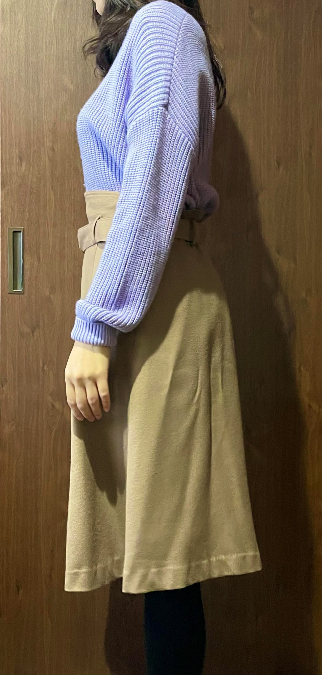 紫×ベージュスカート　横　イン